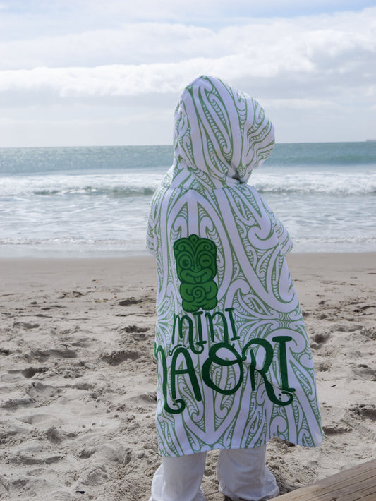 Kākāriki Tamariki Hooded Towel