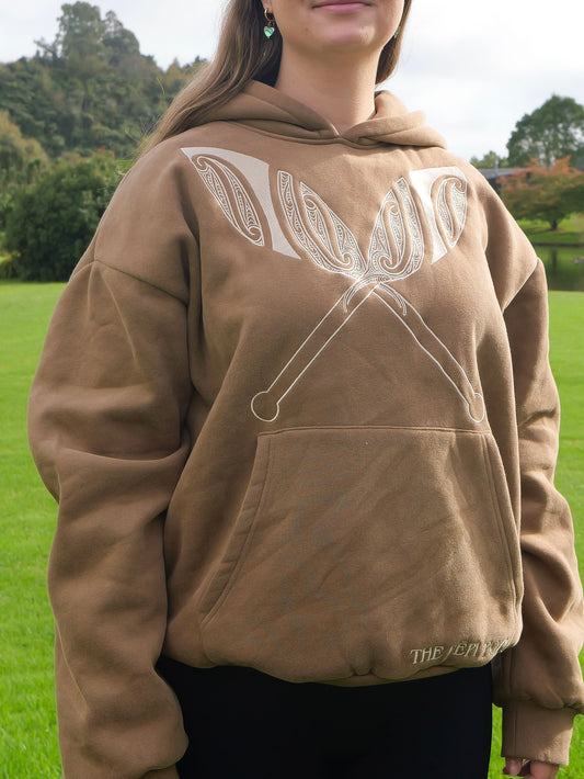 Adults E Tū Hoodie - Parauri