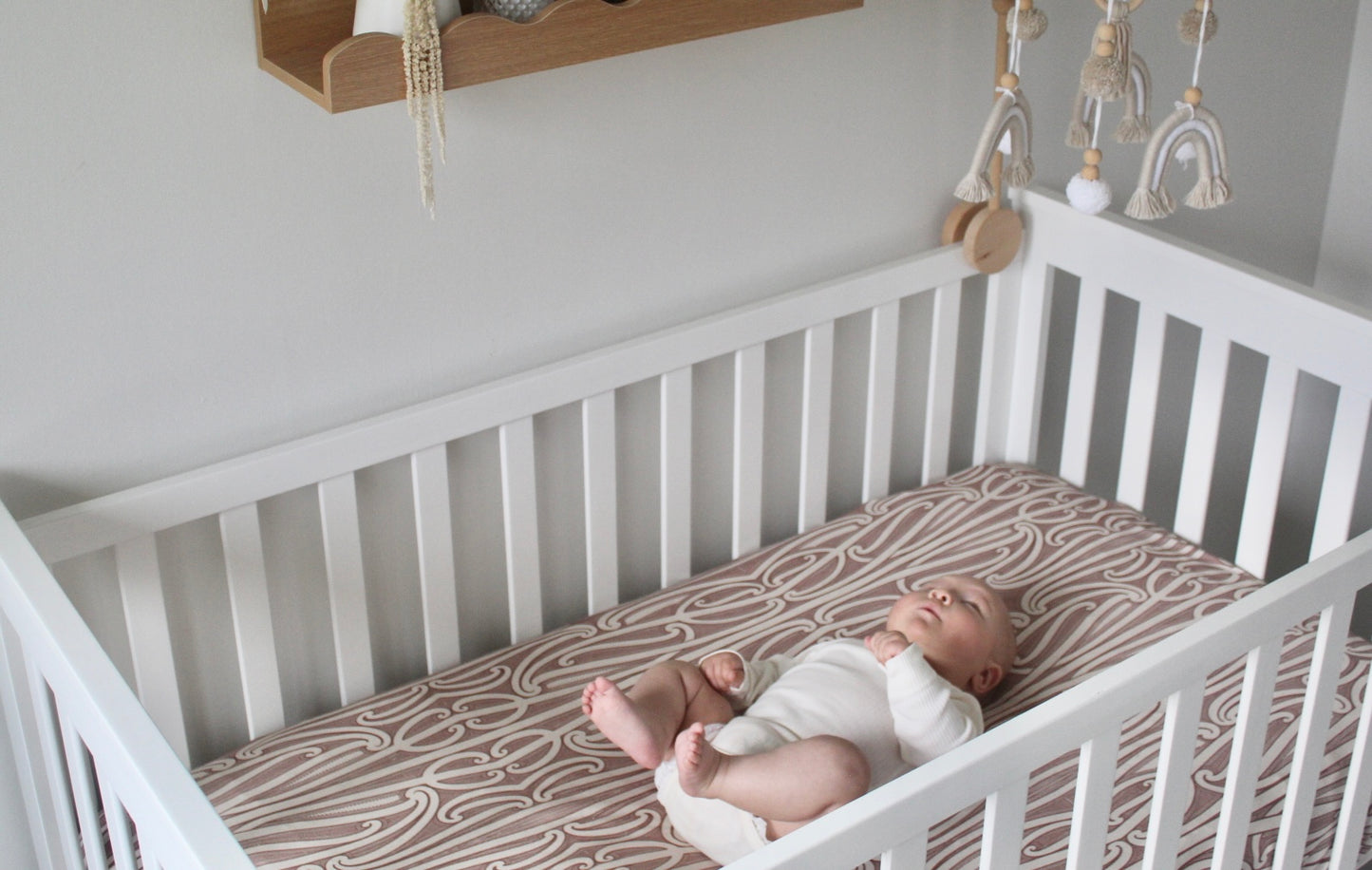 Manaaki Cot Sheet - Parauri