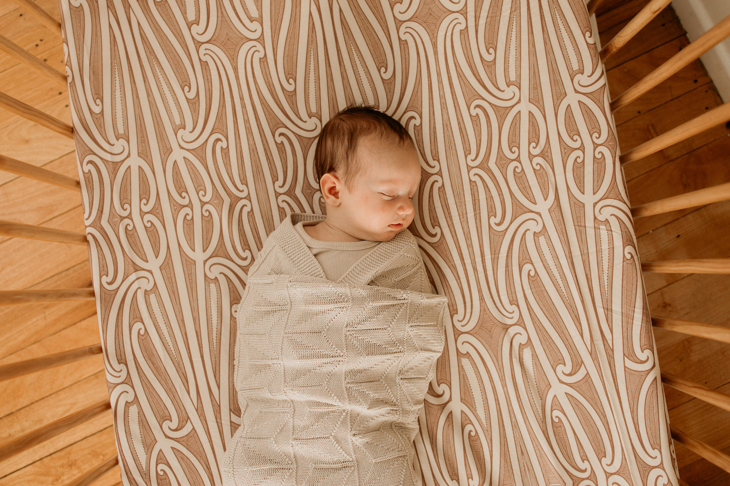 Manaaki Cot Sheet - Parauri