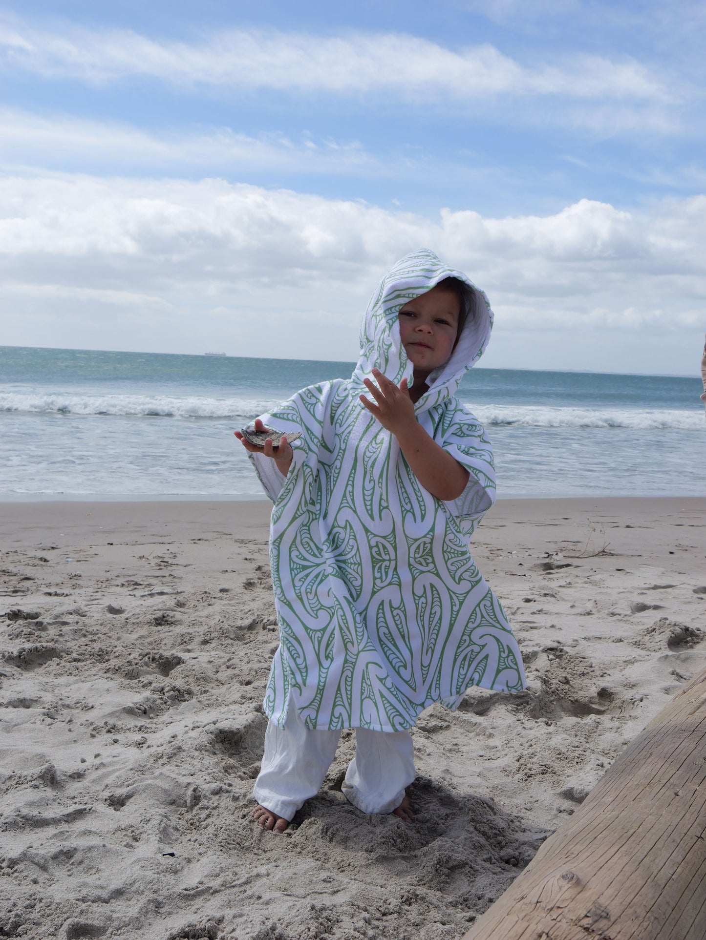 Kākāriki Tamariki Hooded Towel